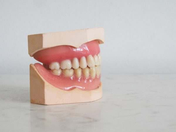artificial teeths