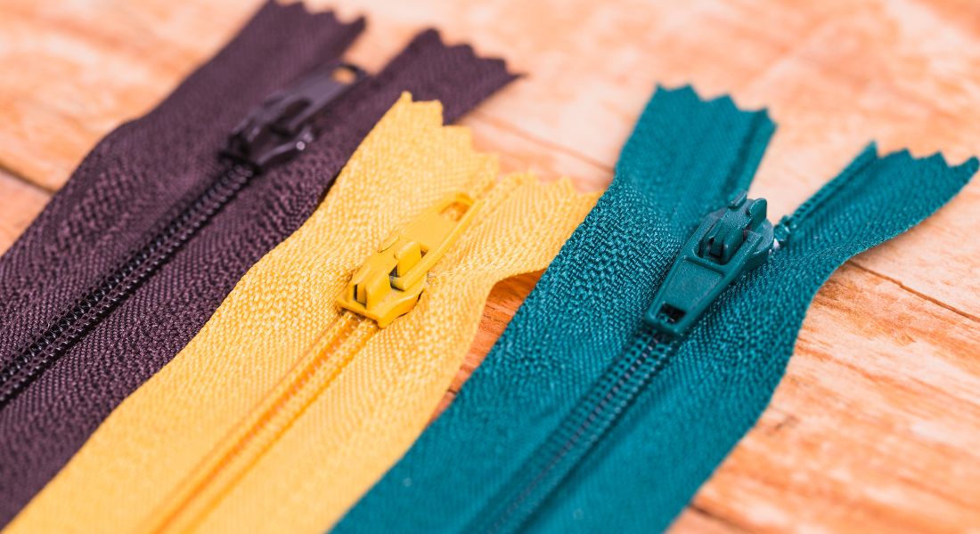 how to fix a separated zipper