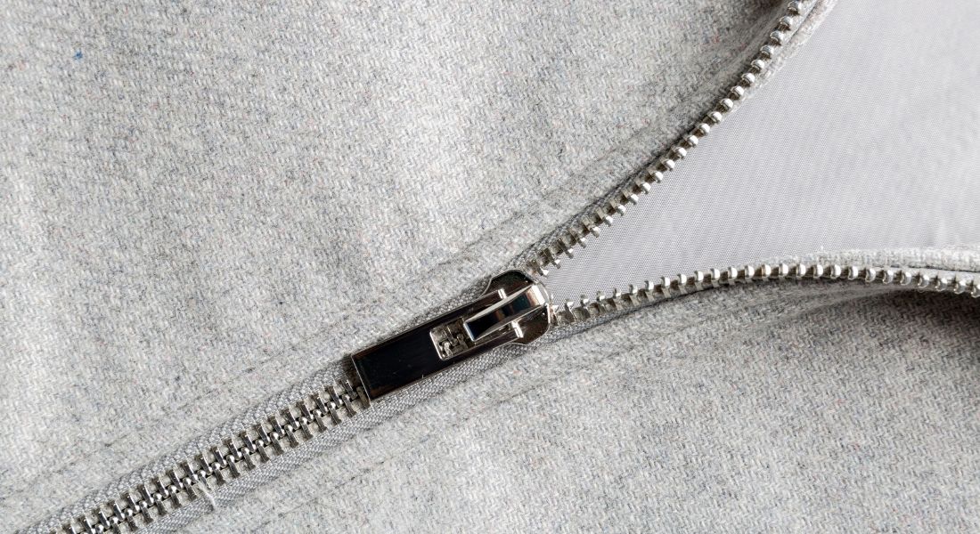 How to fix a separated zipper